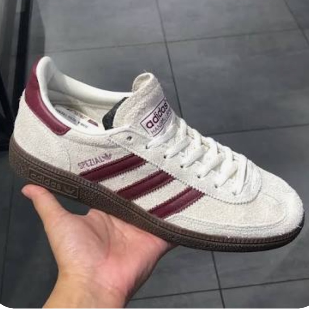 Adidas Handball Spezial Women’s Sneakers BRAND NEW